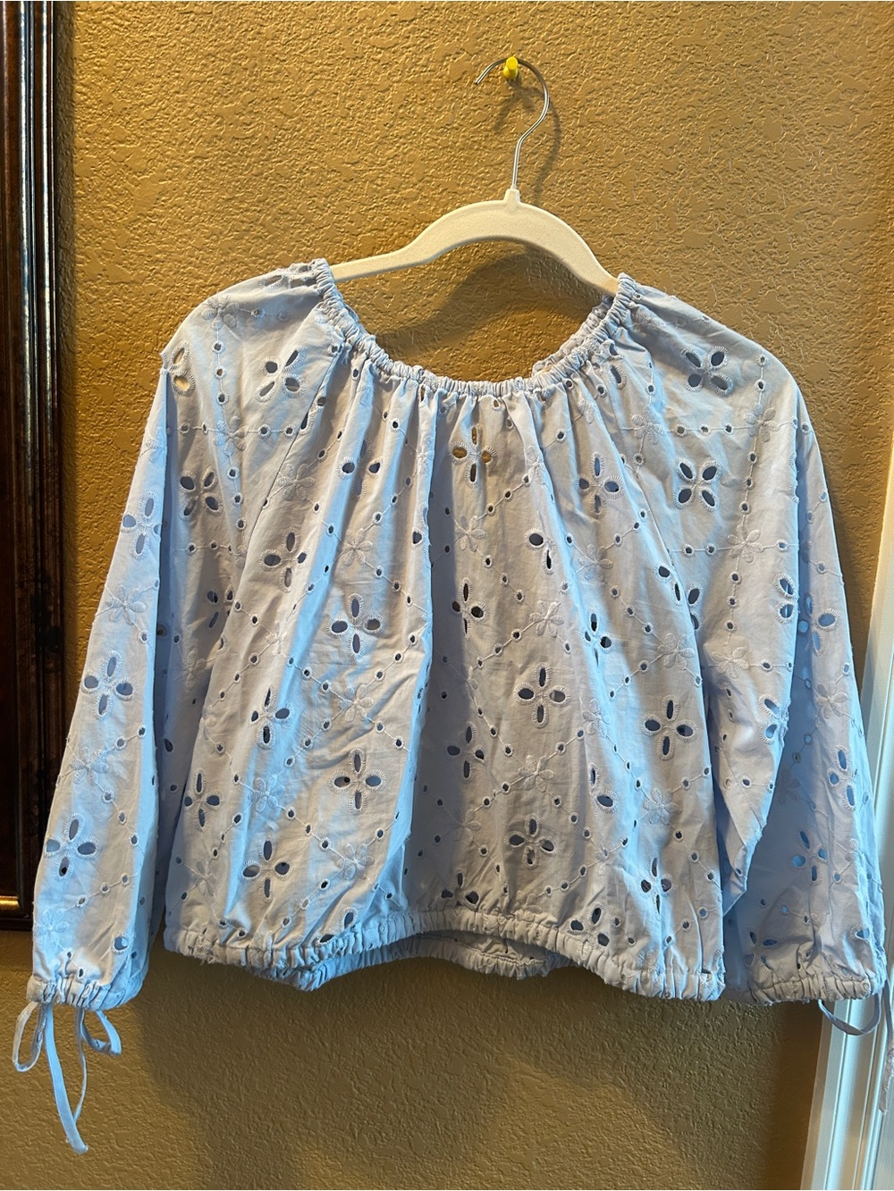 MICHAEL Michael Kors Light Blue Eyelet Peasant Blouse. L, NWT